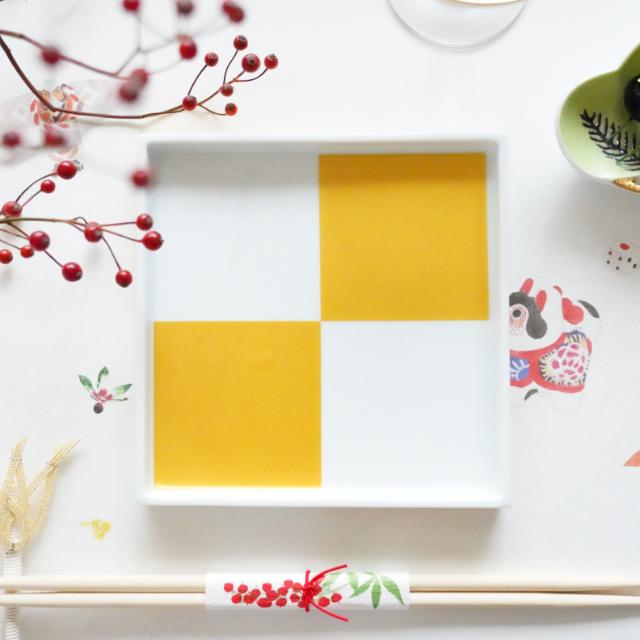 HASAMI WARE GOLD CHECKERED SQUARE PLATE