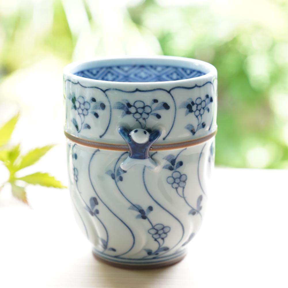 IKKANNJIN CARVED CUP WITH WILD FLOWERS (LARGE)