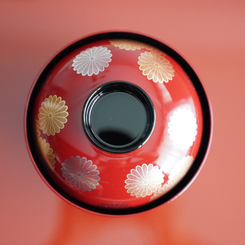 RED CHRYSANTHEMUM FILLED DESIGN WITH BLACK INTERIOR PLATE