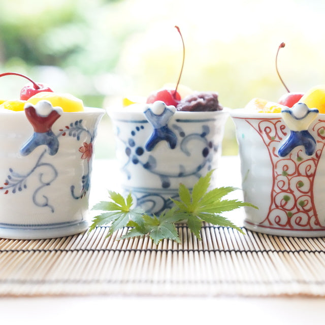 HASAMI WARE "IKKANNJIN" TEACUP / SOBA CUP WITH FACETED FLORAL-ARABESQUE