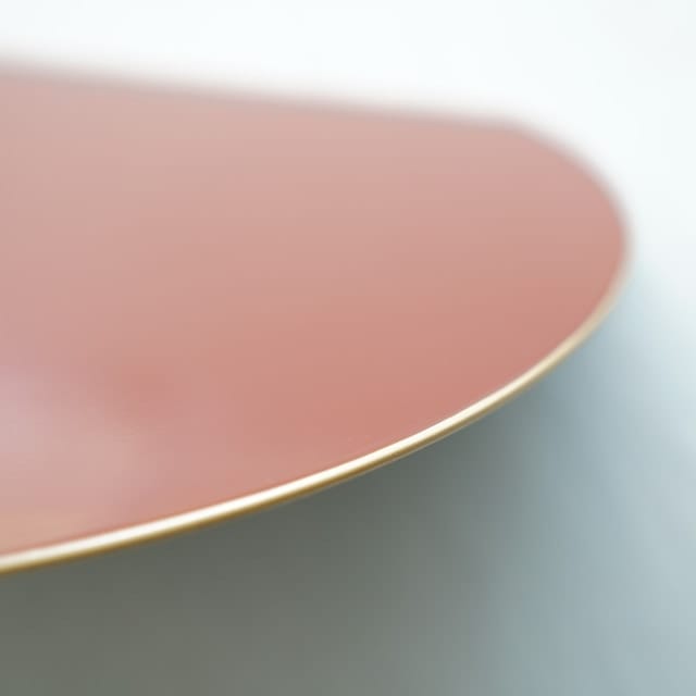 YUWEN ORIGINAL ECHIZEN LACQUER HALF-MOON TRAY PERSIMMON RED WITH GOLD RIM