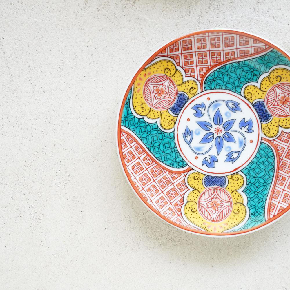 KUTANI WARE SMALL PLATE WITH RED OVERGLAZE