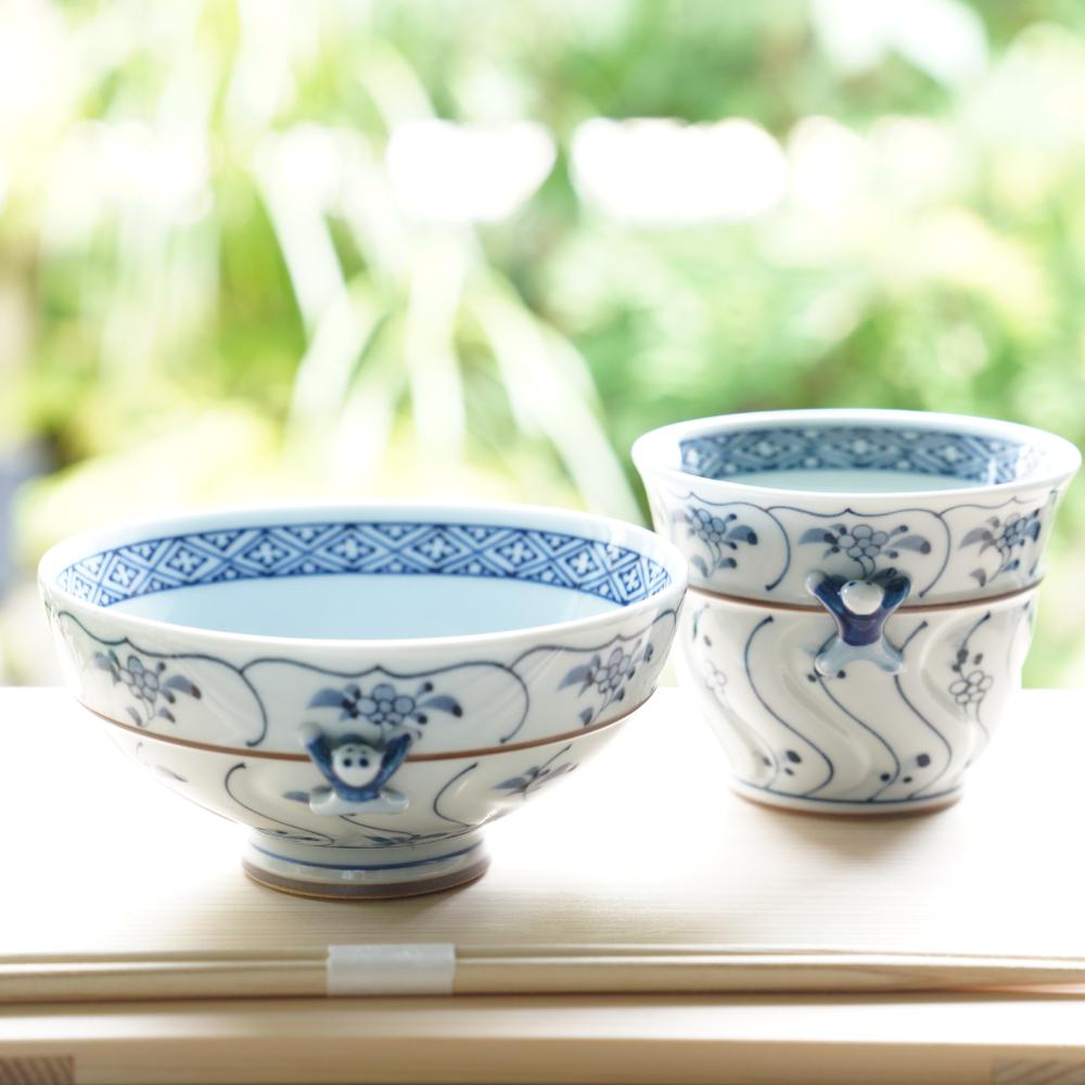 IKKANNJIN CARVED TEA BOWL WITH WILD FLOWERS (LARGE)