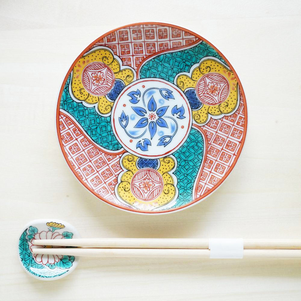 KUTANI WARE SMALL PLATE WITH RED OVERGLAZE