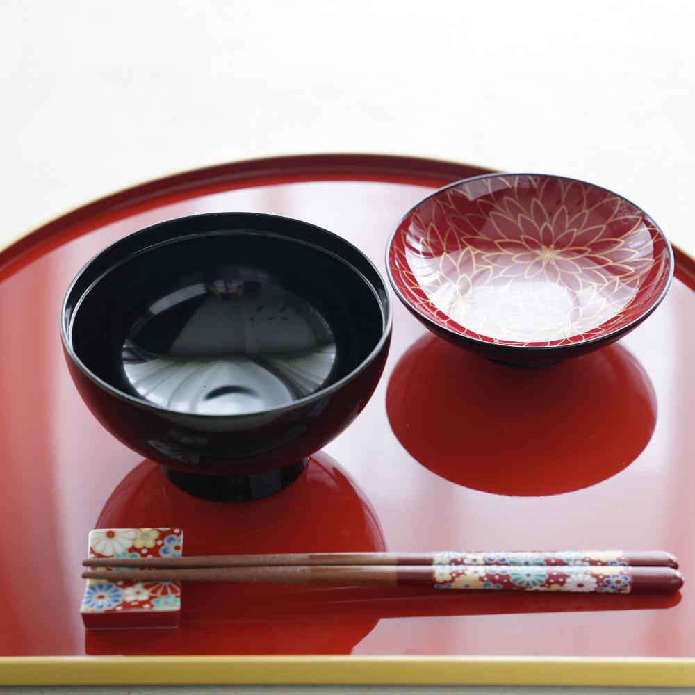 GOTEN SOUP BOWL BLACK WITH RED INTERIOR & FULL CHRYSANTHEMUM DESIGN