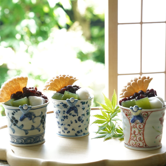 HASAMI WARE "IKKANNJIN" TEACUP / SOBA CUP WITH INDIGO ARABESQUE