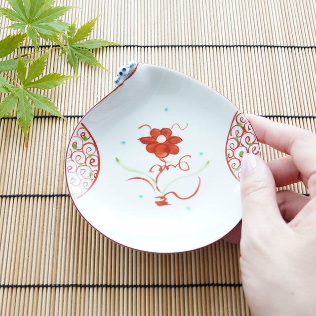 HASAMI WARE "IKKANNJIN" SMALL PLATE WITH SPIRAL WANRI PATTERN