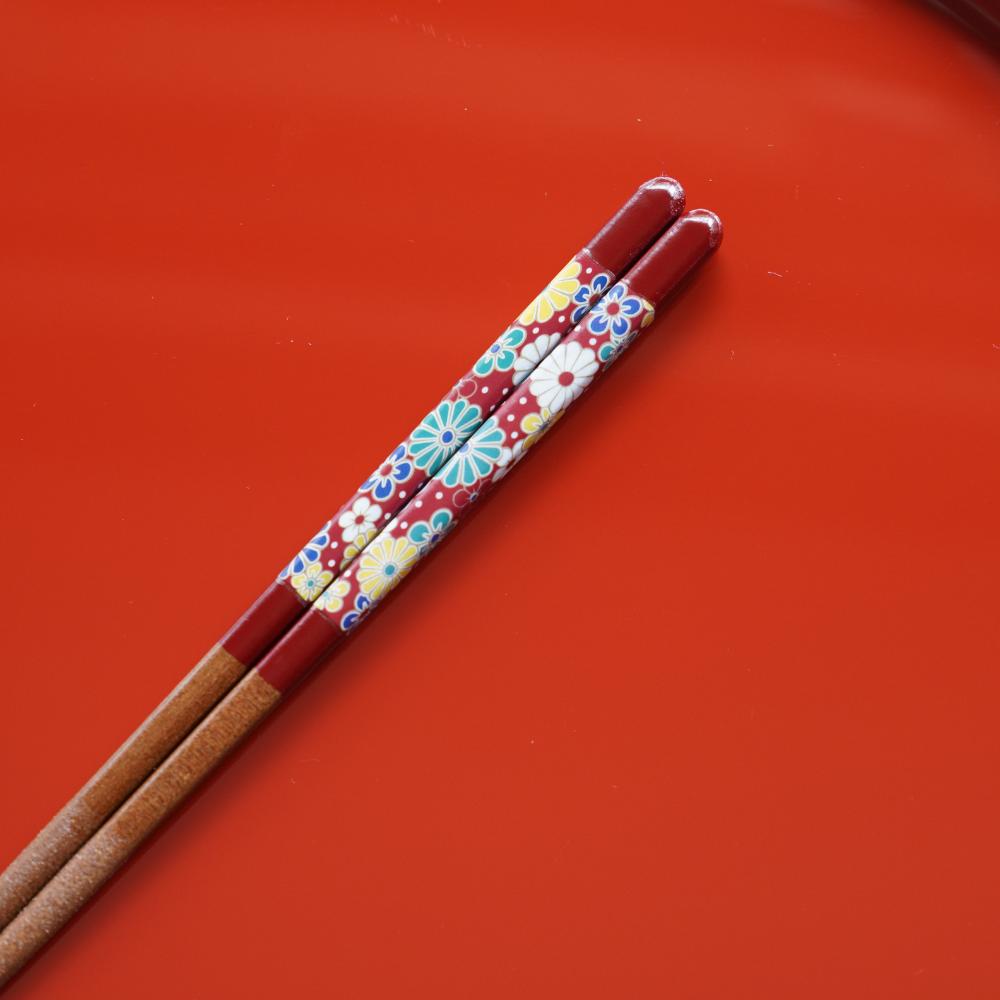 SEIKO KILN KUTANI-STYLE WAKASA-LACQUER CHOPSTICKS WITH PLUM & CHRYSANTHEMUM
