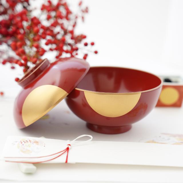 YUWEN ORIGINAL ZONI SOUP BOWL RED WITH GOLD SKY & HALF-MOON DESIGN