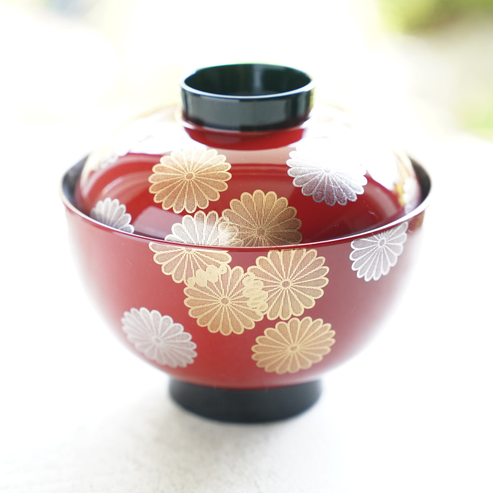 RED CHRYSANTHEMUM FILLED DESIGN WITH BLACK INTERIOR PLATE
