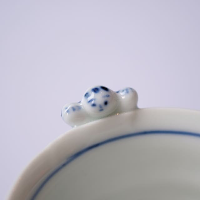 HASAMI WARE "IKKANNJIN" TEACUP / SOBA CUP WITH OCTOPUS-ARABESQUE MOTIF