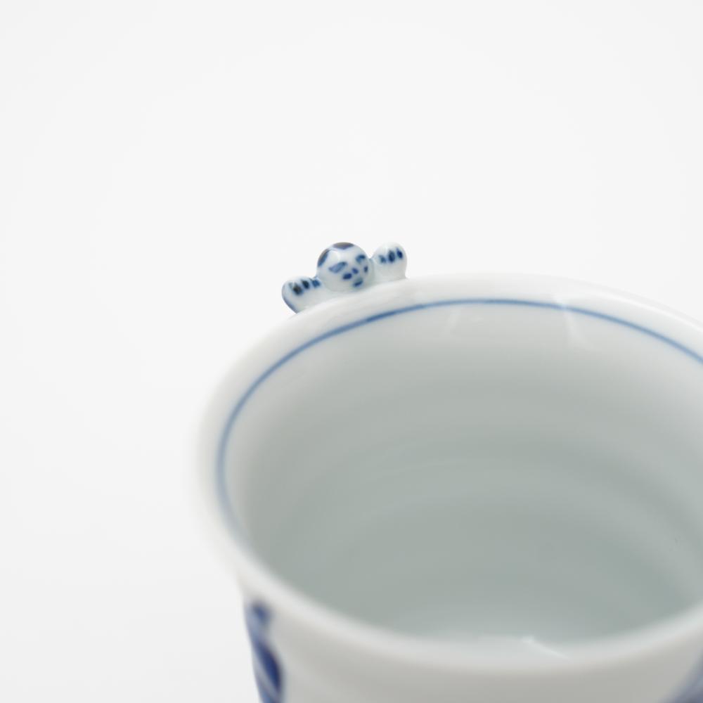 HASAMI WARE "IKKANNJIN" TEACUP / SOBA CUP WITH PEA MOTIF