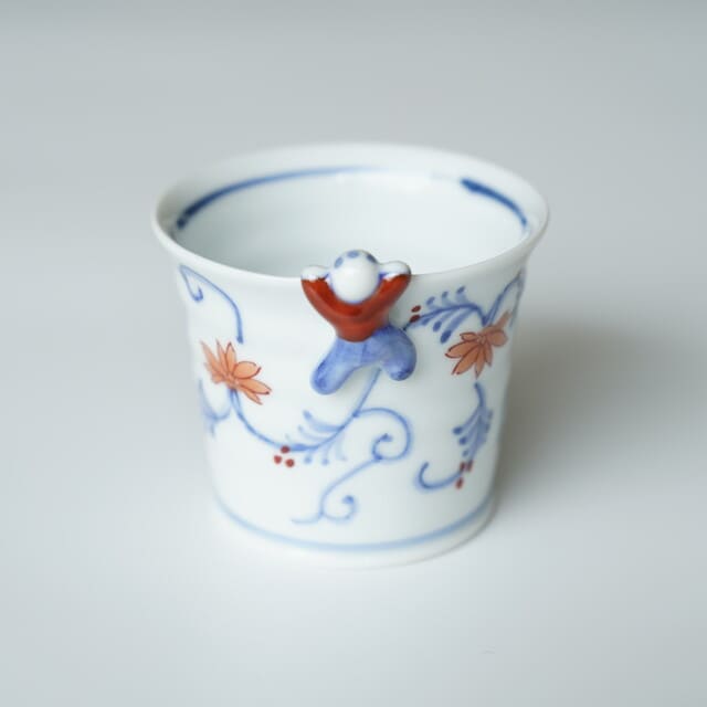 HASAMI WARE "IKKANNJIN" TEACUP / SOBA CUP WITH FACETED FLORAL-ARABESQUE