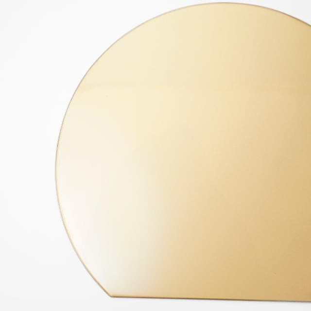 YUWEN ORIGINAL ECHIZEN LACQUER HALF-MOON TRAY WITH GOLD-SILVER RIM