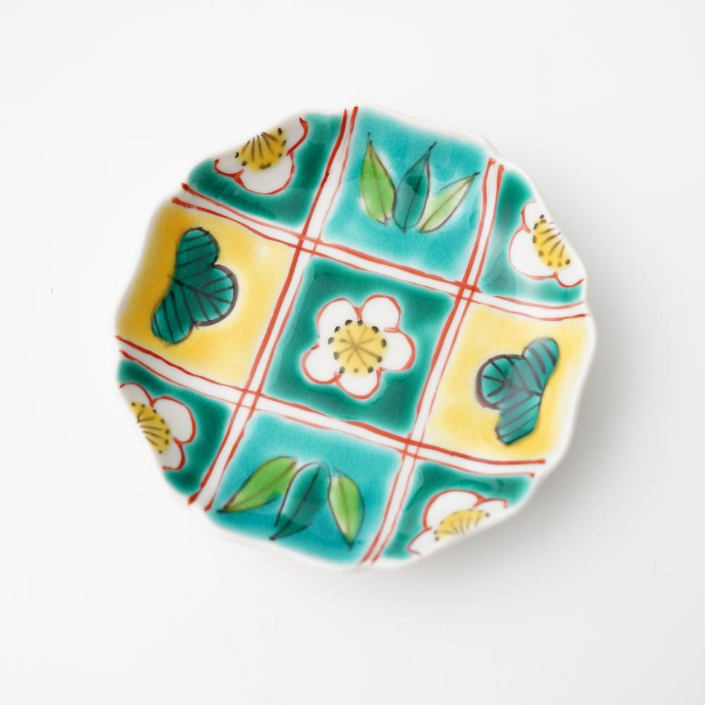KUTANI WARE MAYUISHI KILN MOKKO SMALL PLATE WITH PINE-BAMBOO-PLUM GRID