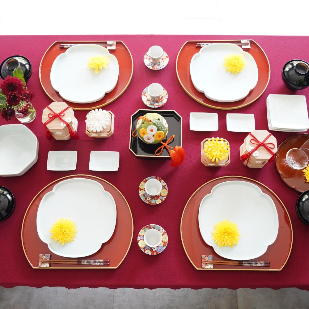SEIKO KILN KUTANI-STYLE WAKASA-LACQUER CHOPSTICKS WITH PLUM & CHRYSANTHEMUM