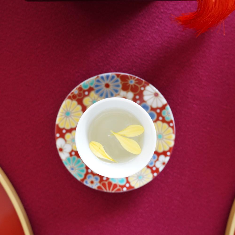 GOOD FORTUNE SAKE CUP WITH PLUM & CHRYSANTHEMUM MOTIF