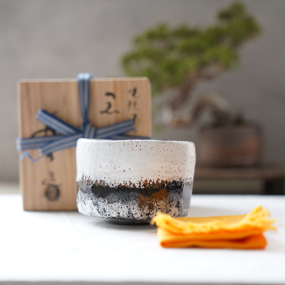 WHITE RAKU CHAWAN BY SHORAKU SASAKI