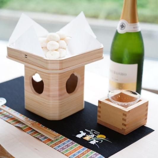 Hinoki sanpo offering stand