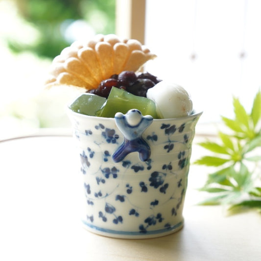 HASAMI WARE "IKKANNJIN" TEACUP / SOBA CUP WITH INDIGO ARABESQUE