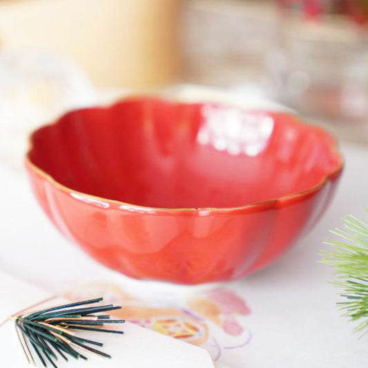YUWEN ORIGINAL RED LOTUS-SHAPED SMALL BOWL / NABE SERVING BOWL WITH GOLD RIM