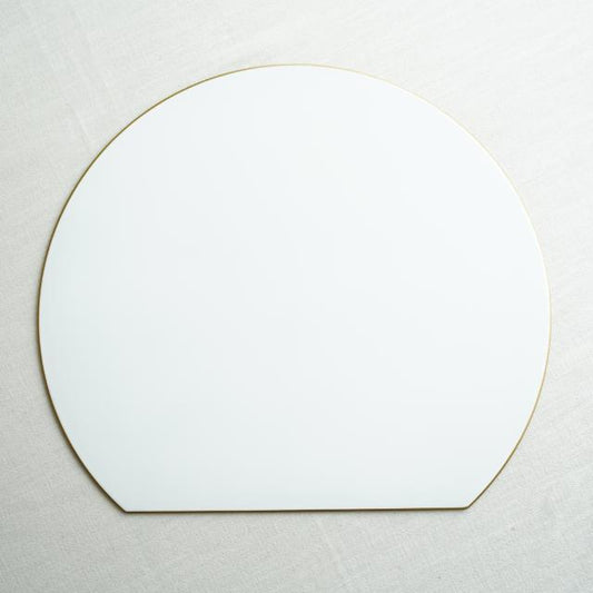 YUWEN ORIGINAL ECHIZEN LACQUER HALF-MOON TRAY WHITE MAT WITH GOLD RIM