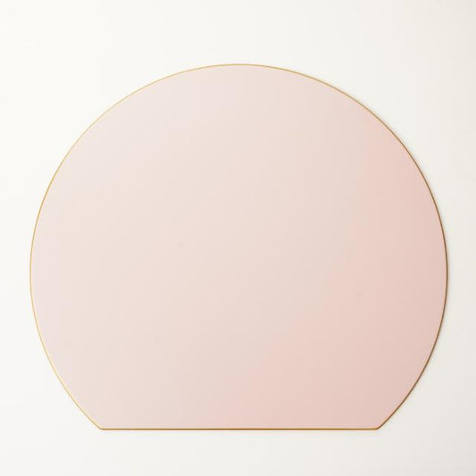 YUWEN ORIGINAL ECHIZEN LACQUER HALF-MOON TRAY PINK MAT WITH GOLD RIM