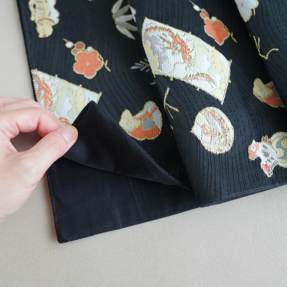 NISHIJIN TABLE RUNNER – TWELVE ZODIAC ANIMALS ON BLACK (KYOTO)
