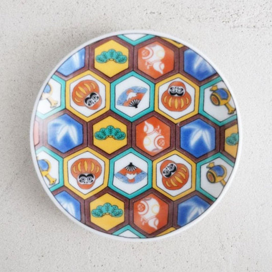 KUTANI WARE SMALL PLATE WITH DARUMA MOTIF