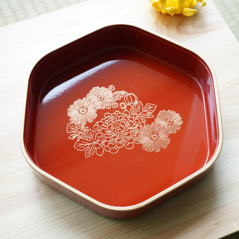 Hexagonal chrysanthemum serving bowl, vermilion with gold rim