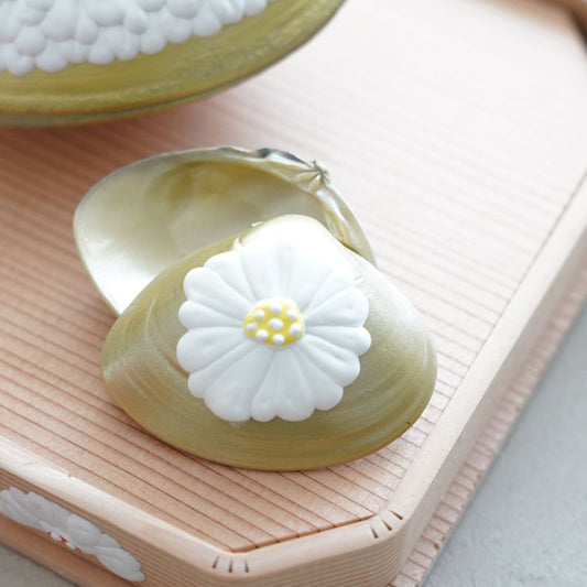 Chrysanthemum clam incense box, small