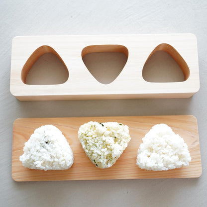 HINOKI ONIGIRI MOLD – 3 CAVITIES, WITH BOARD