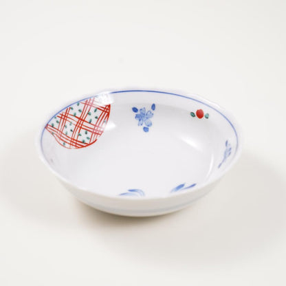 Hana-Usagi shallow bowl, Hasami porcelain