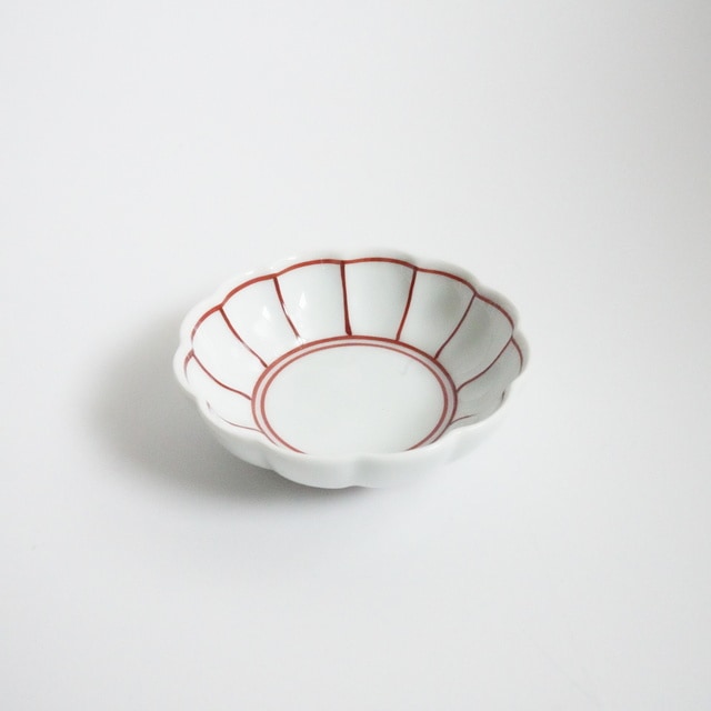 CHRYSANTHEMUM LINE PATTERN SMALL DISH - RED(ARITA)