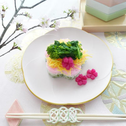 PLUM SHAPED MEDIUM PLATE –  PINK WITH GOLD RIM (YUWEN)