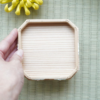 CEDAR GOZEN STAND – CHRYSANTHEMUM GOFUN RELIEF, 4.3 IN