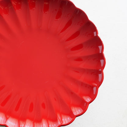 ROUND CHRYSANTHEMUM PLATE - RED 6.5 IN