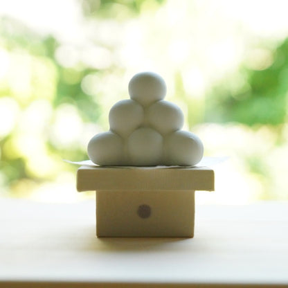 MOON-VIEWING DUMPLINGS ON A SANPO STAND – CHIRIMEN ORNAMENT (KYOTO)