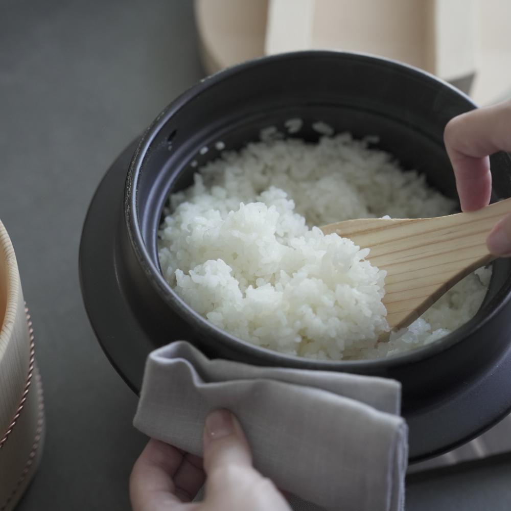 BANKO-WARE HAGAMA RICE POT – 3 GO, WITH TRIVET & PADDLE