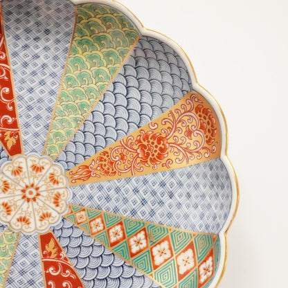 OLD IMARI-STYLE CHRYSANTHEMUM PLATE – BLUE & GOLD, 6.3 IN (HASAMI)
