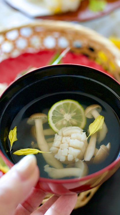 CHRYSANTHEMUM SMALL BOWL - RED / BLACK(INSIDE)