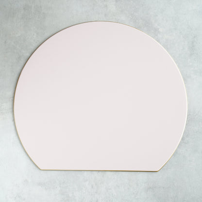 HALF MOON TRAY - PINK MAT, GOLD RIM (YUWEN)