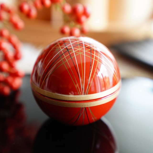 "TEMARI" SPHERE APPETIZER DISH – VERMILION & INNER GOLD PEARL (YUWEN)