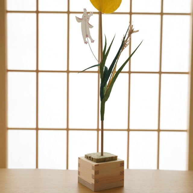 HARVEST MOON PICK – RABBIT & PAMPAS GRASS, WITH HINOKI BOX