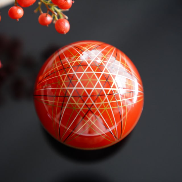 "TEMARI" SPHERE APPETIZER DISH – VERMILION & INNER GOLD PEARL (YUWEN)