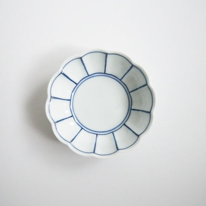 CHRYSANTHEMUM LINE PATTERN SMALL DISH - BLUE(ARITA)