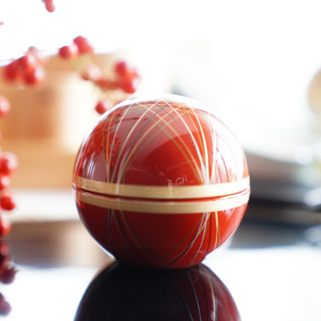 "TEMARI" SPHERE APPETIZER DISH – VERMILION & INNER GOLD PEARL (YUWEN)