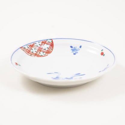 "HANA-USAGI" ROUND PLATE – RABBIT & FLOWERS, 6.5 IN (HASAMI)