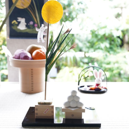 HARVEST MOON PICK – RABBIT & PAMPAS GRASS, WITH HINOKI BOX