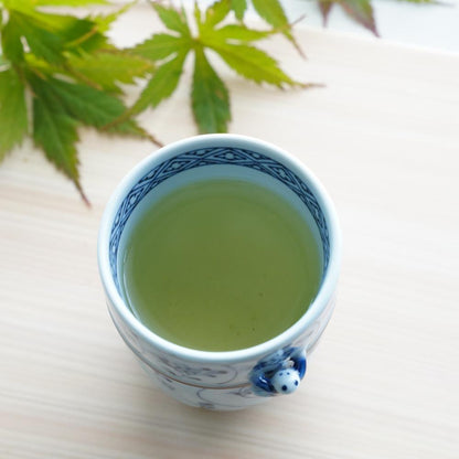 "IKKANNJIN" MEDIUM TEA CUP - WILD FLOWERS (ARITA)